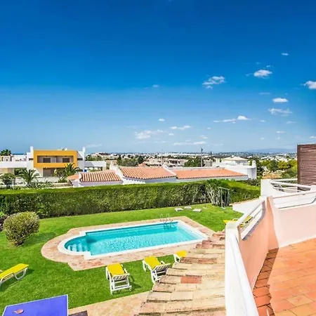 Villa Gale Sleeps 8 Pool Air Con Wifi